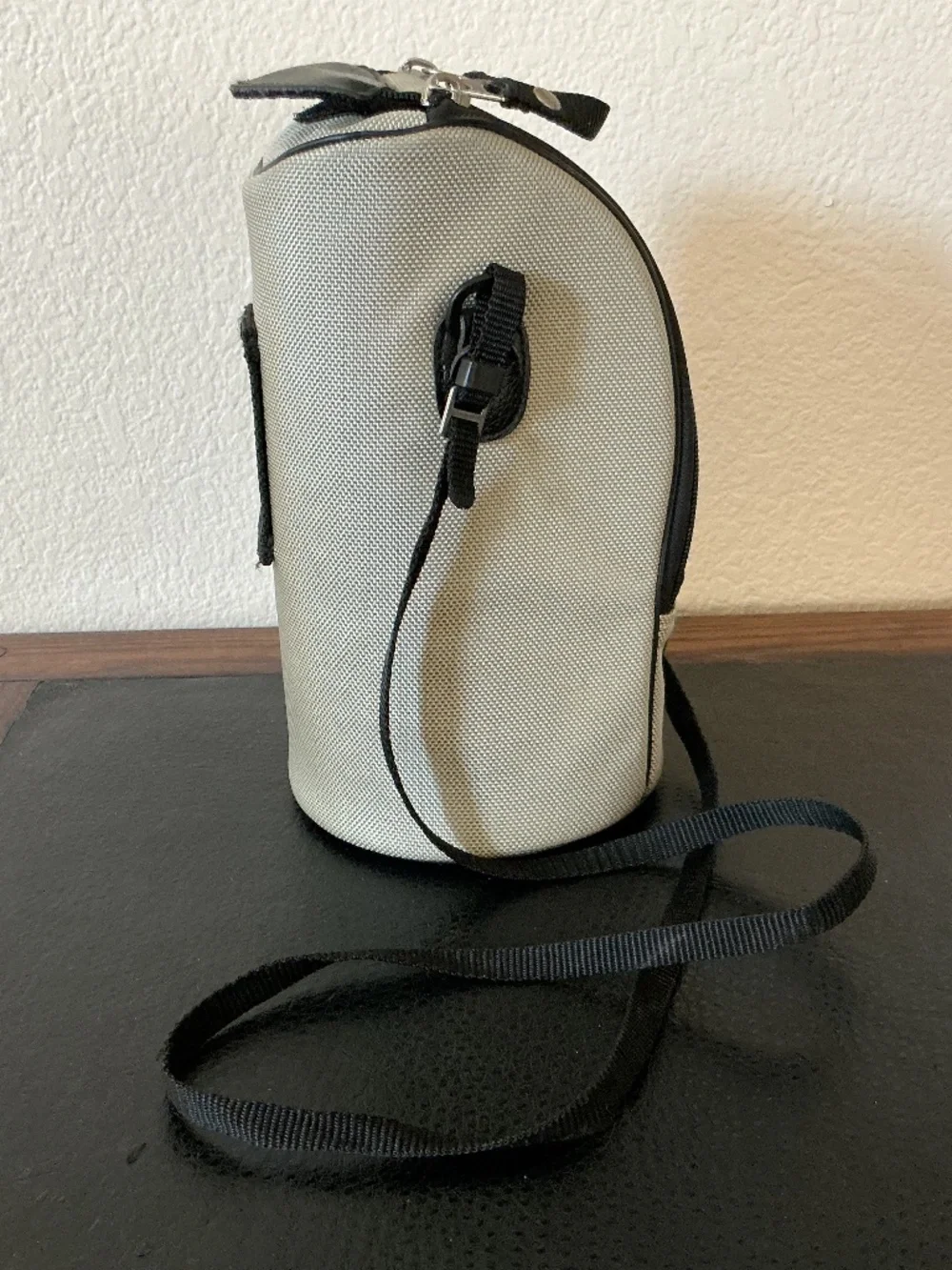 Canon LZ1324 Lens Case Strap Zipper
